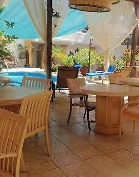 Hotel Capital O Dos Mares, 4*
