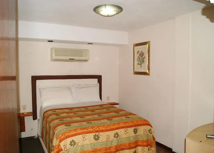 Hotel Capital O Dos Mares,