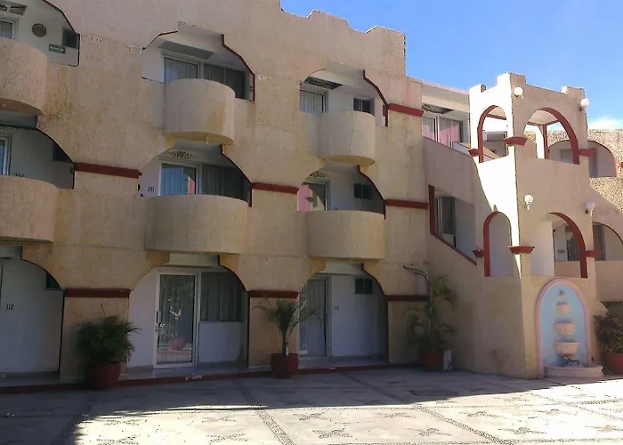 Hotel Capital O Dos Mares, 4*